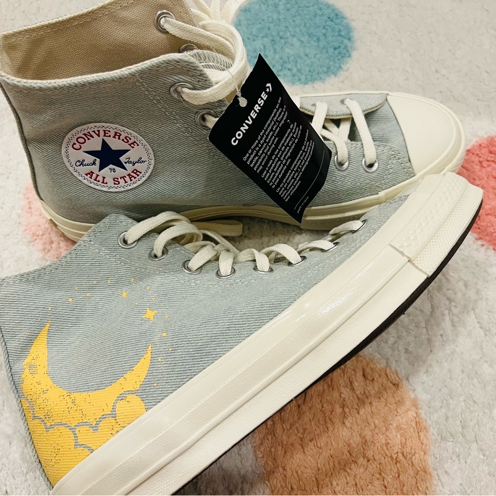 New! So cute Converse Chuck Taylor All-Star 70 High. Light Denim